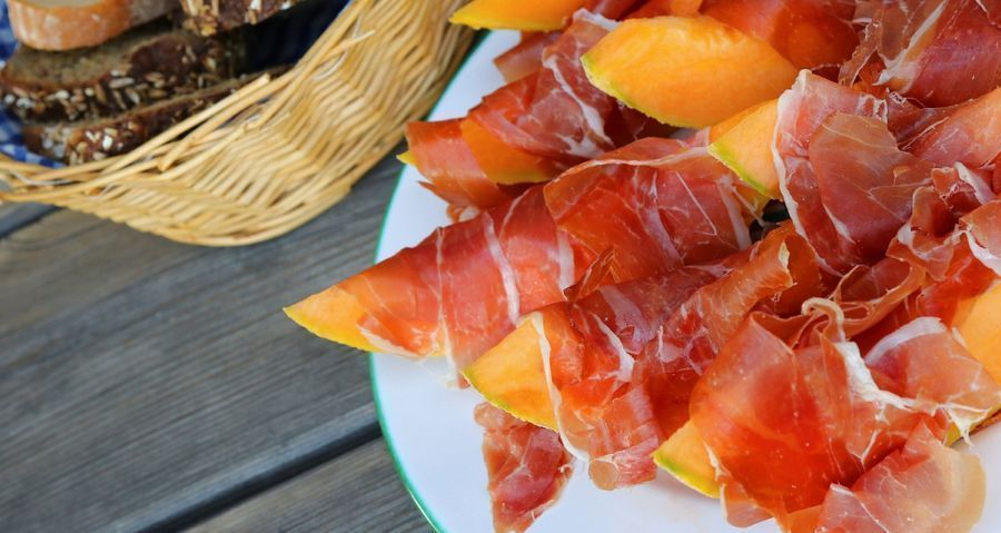 Bruchetta met ham en meloen
