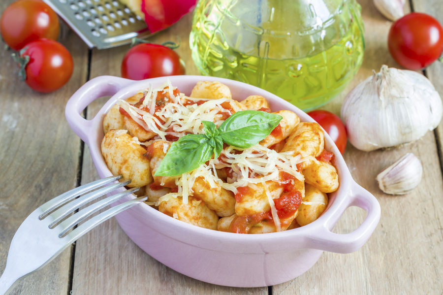 Gnocchi met courgette tomatensaus 