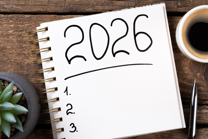 note-block met 2026 erop en 3 punten