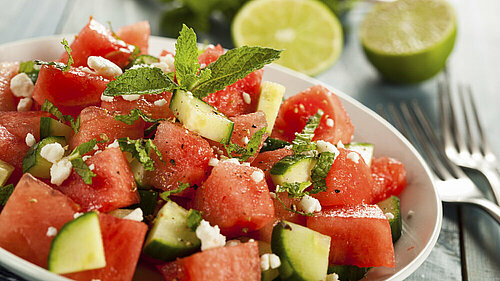PuurGezonde watermeloen en komkommer salade met feta
