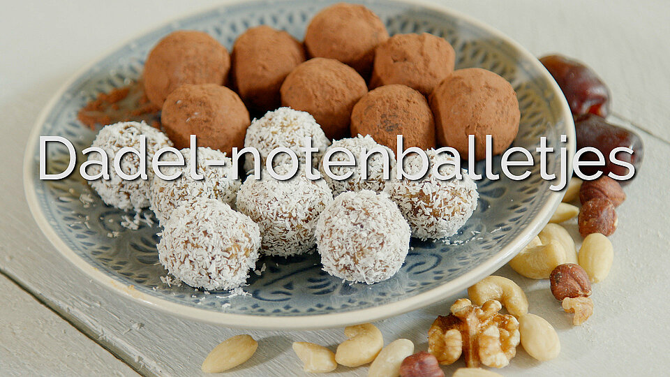 Hoe maak je dadel-notenballetjes