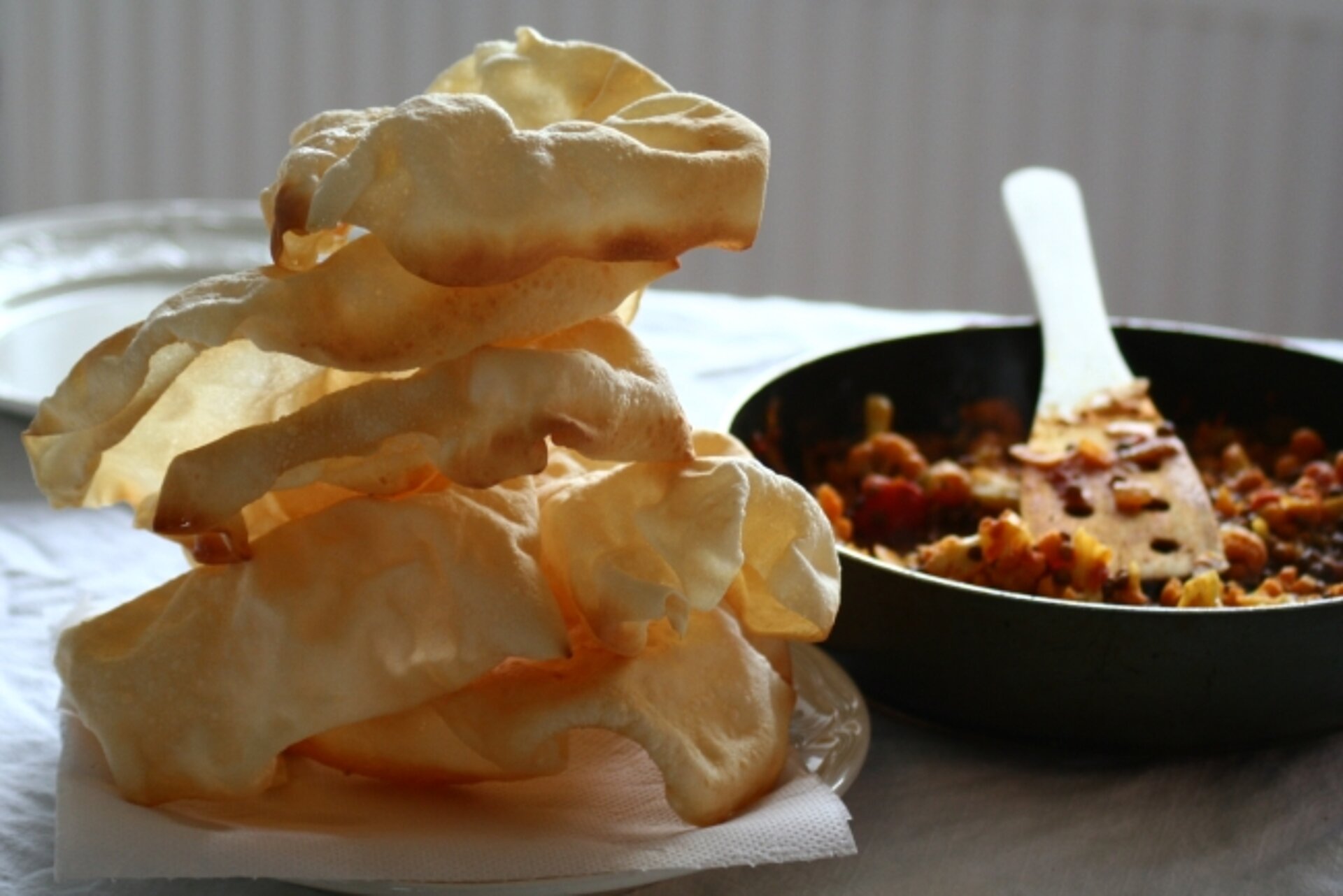 indiase curry met papadums indiase curry met papadums