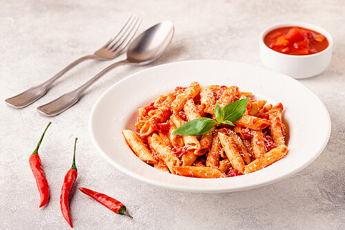 bor pasta met arrabbiatasuas