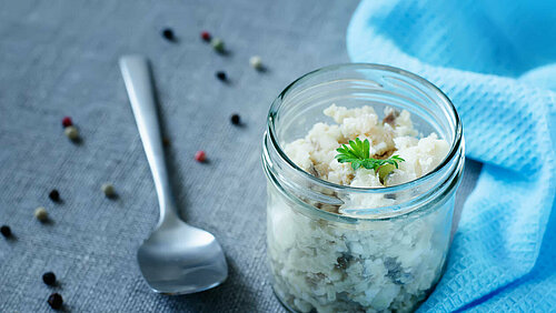 haringsalade van nieuwe haring haringsalade van nieuwe haring