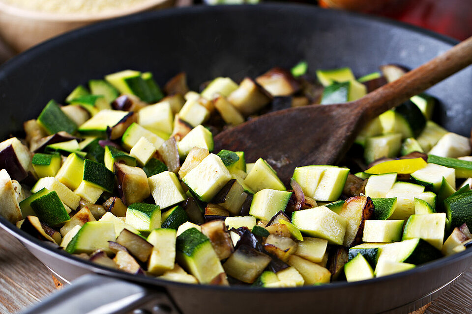 Rijst met zalm en courgette
