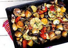 Veggie traybake