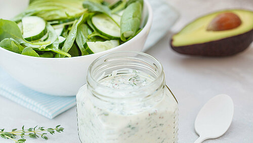 Yoghurtdressing Hoe maak je yoghurtdressing