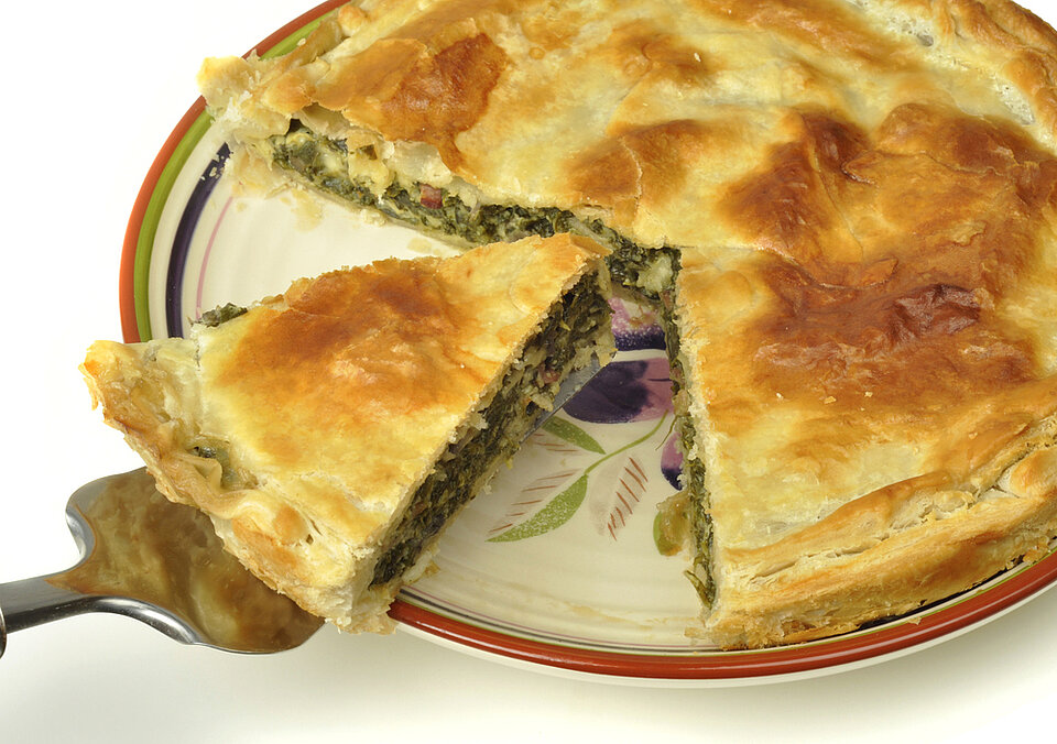 Raapstelenpie met speltdeeg