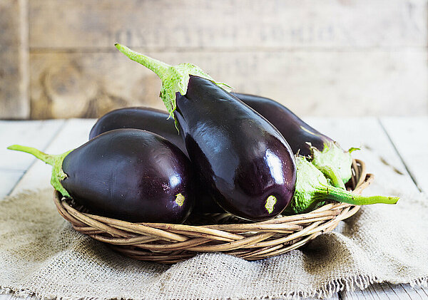 Aubergines op eens chaal