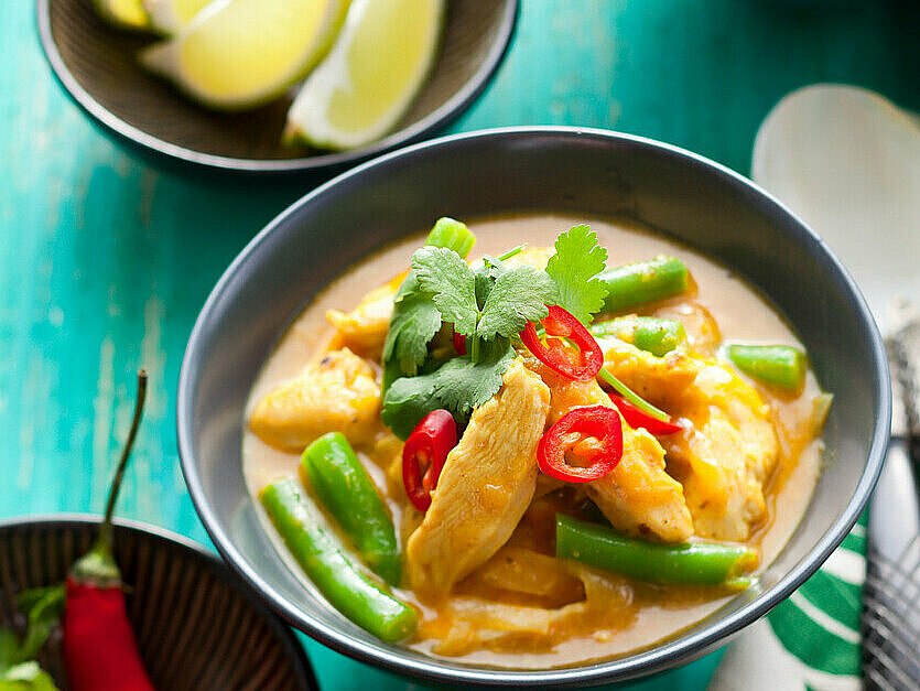 Kip curry met sperziebonen