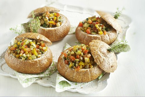 broodje met zomerse groenteverrassing