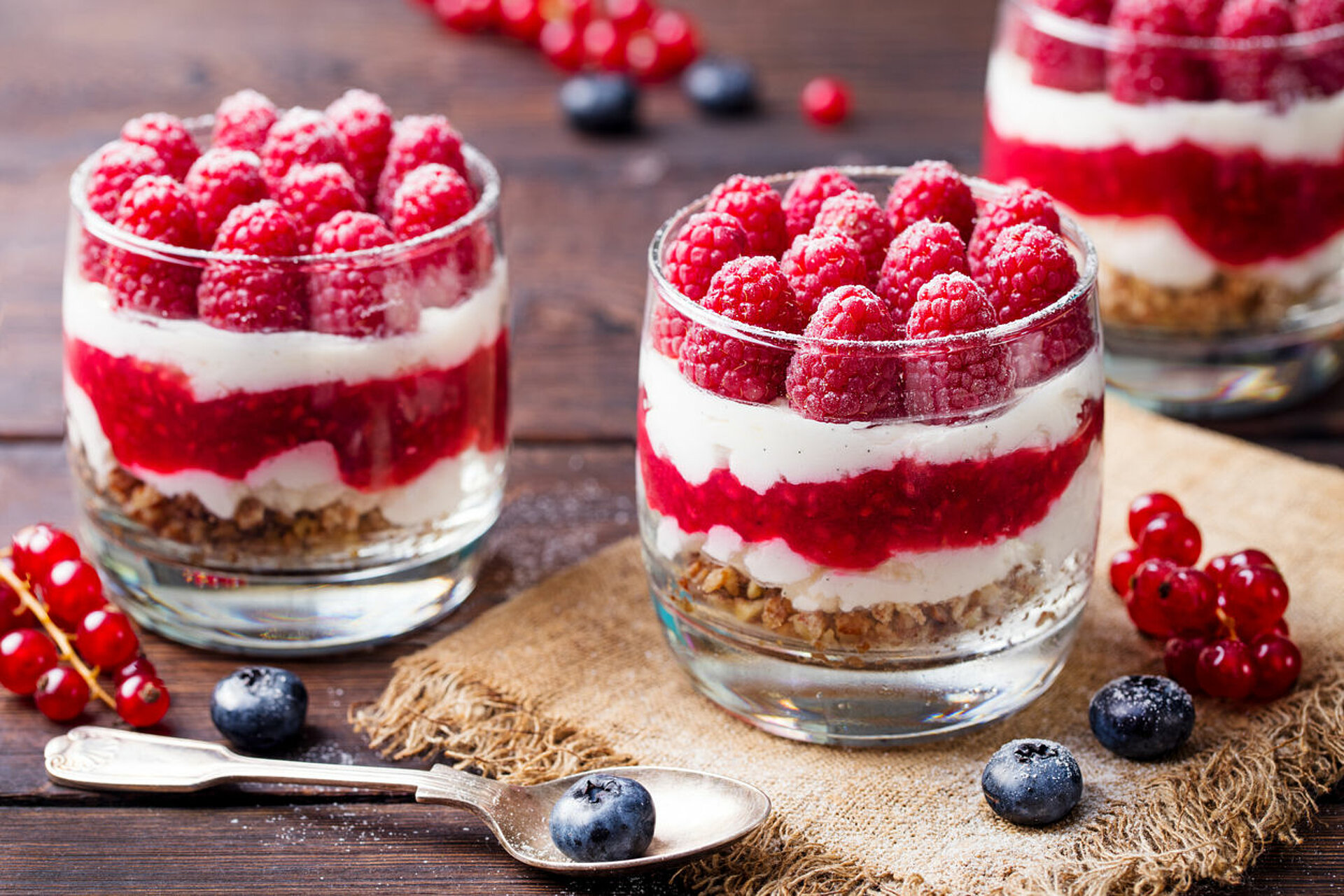 Gezondere tiramisu met roos zomerfruit Gezondere tiramisu met roos zomerfruit