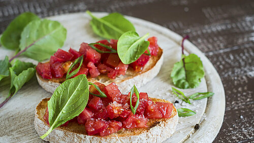 bruschetta met tomaat gezonde snack Bruschetta met tomaat gezonde snack
