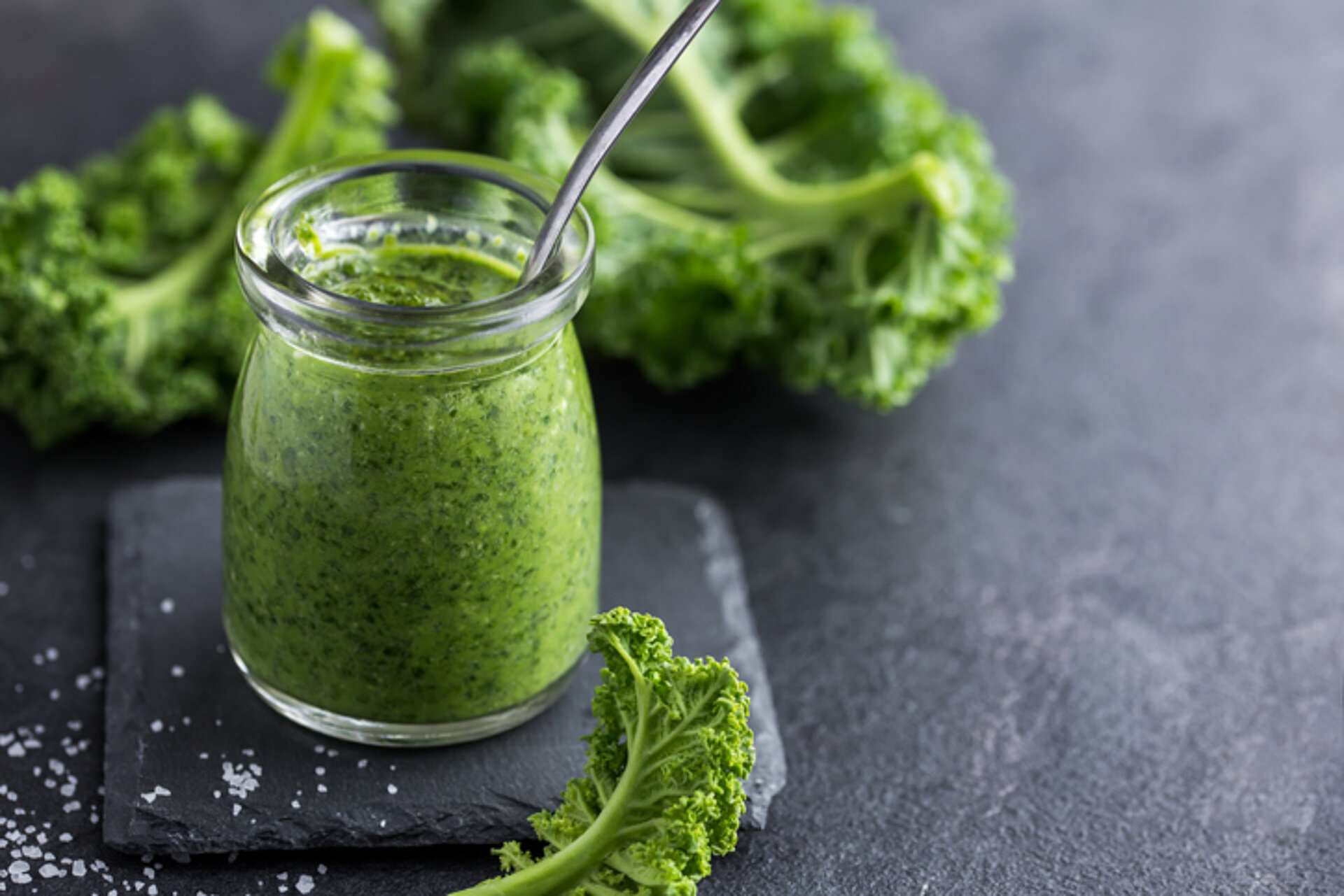 pesto in potje metboernekoolblad erbij