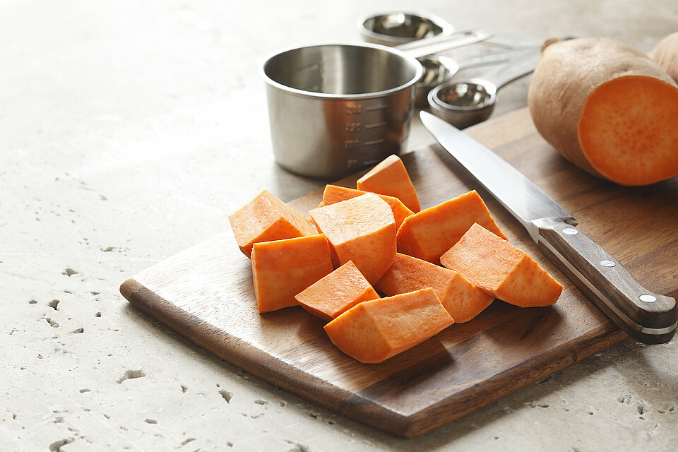 aangesneden zoeten aardappelen