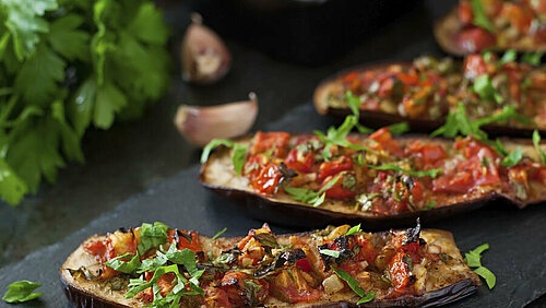 Hoe maak je aubergine imam bayildi?