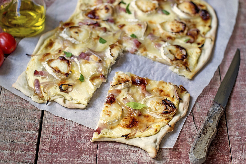 homemade trendy flamkuchen