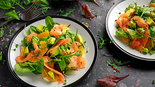 koolhydraatarm ontbijt salade zalm avocado koolhydraatarm ontbijt salade zalm avocado