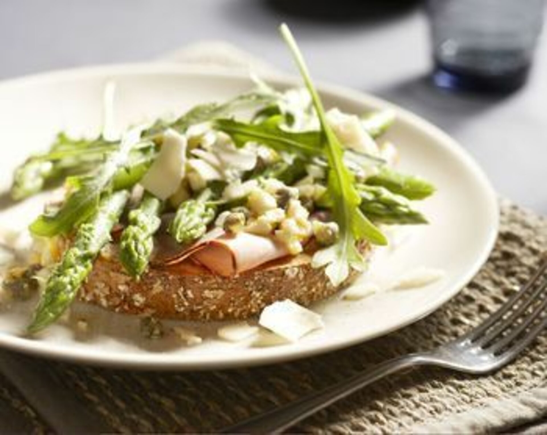 Bruchette met groene asperges