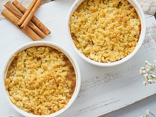 2schaaltjes met ontbijtcrumble