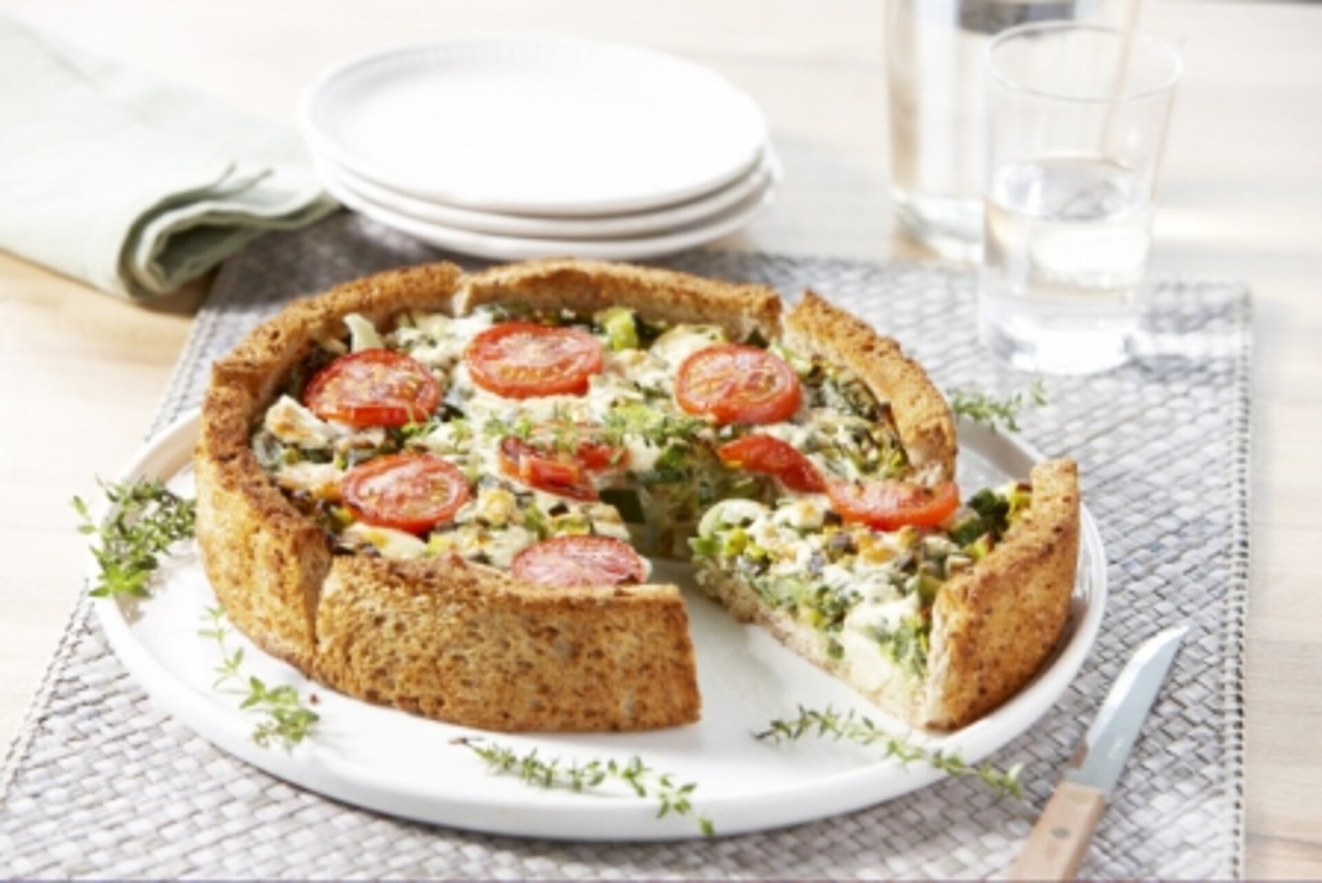 broodquiche met prei en tomaat