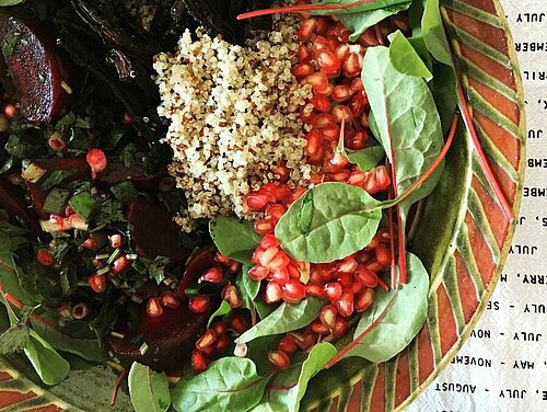 Saladebowl met bietjes en quinoa