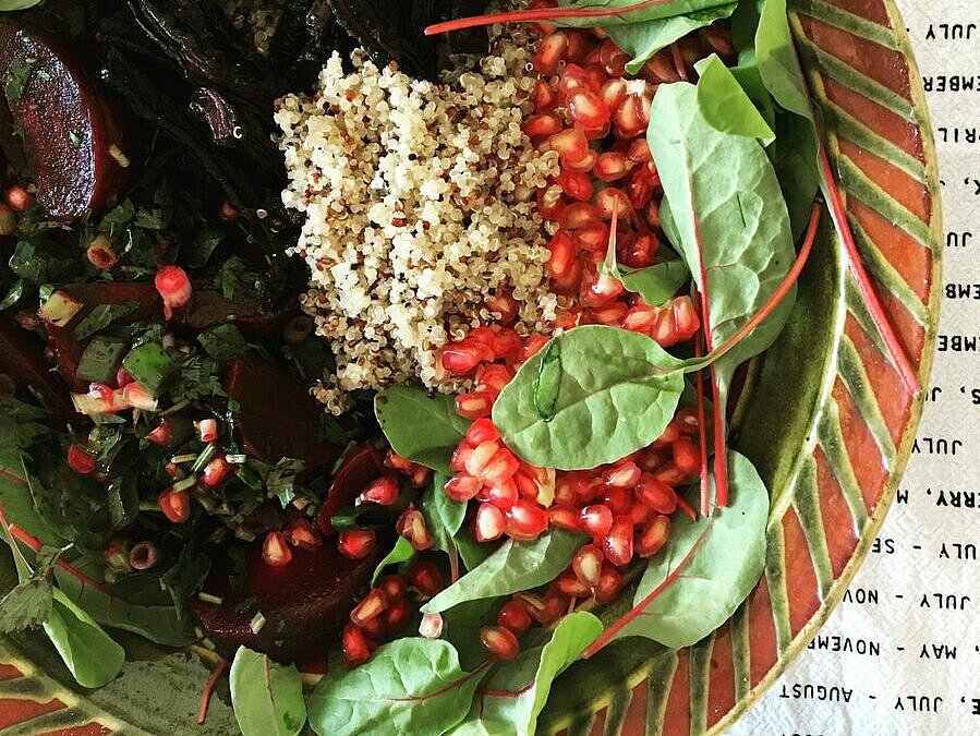 Saladebowl met bietjes en quinoa