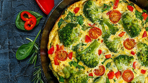 Spaanse tortilla met broccoli en geitenkaas