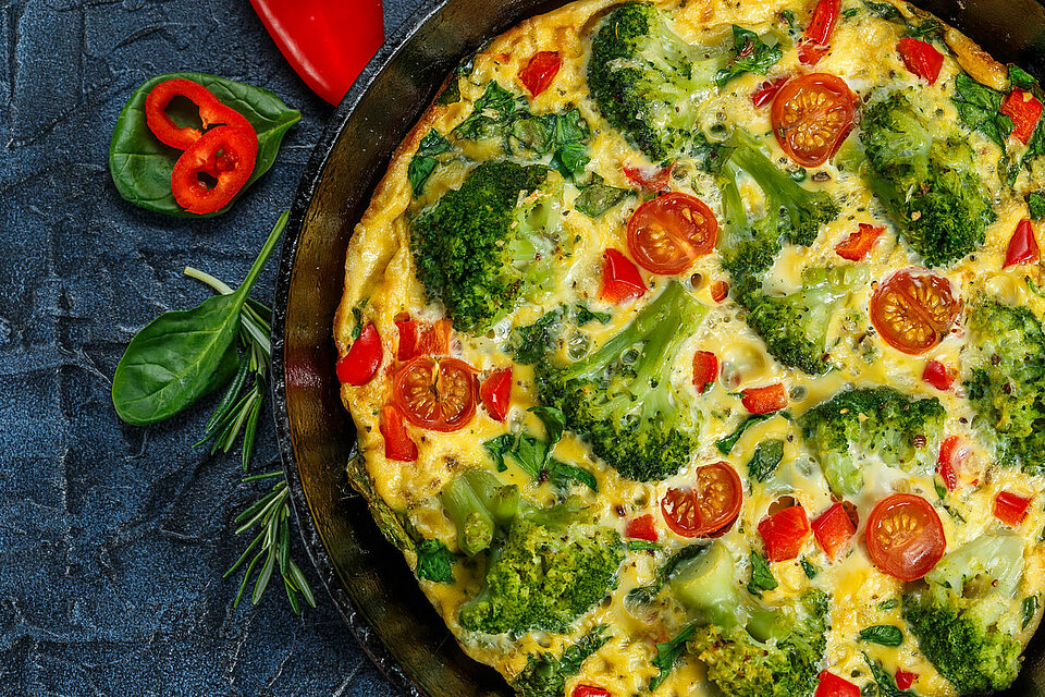 Spaanse tortilla met broccoli en geitenkaas
