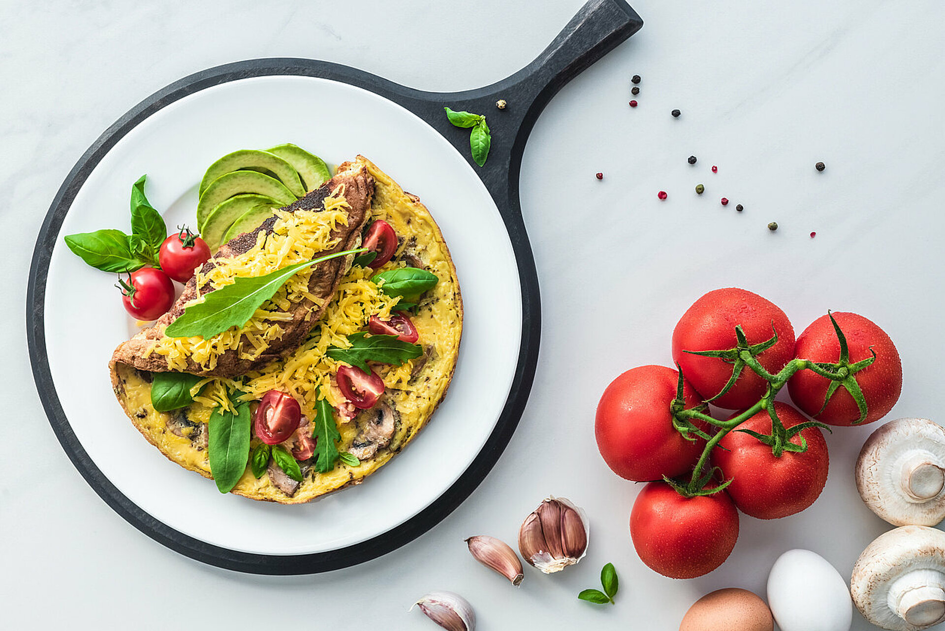 Omelet gezond omelet met spinazie en tomaat