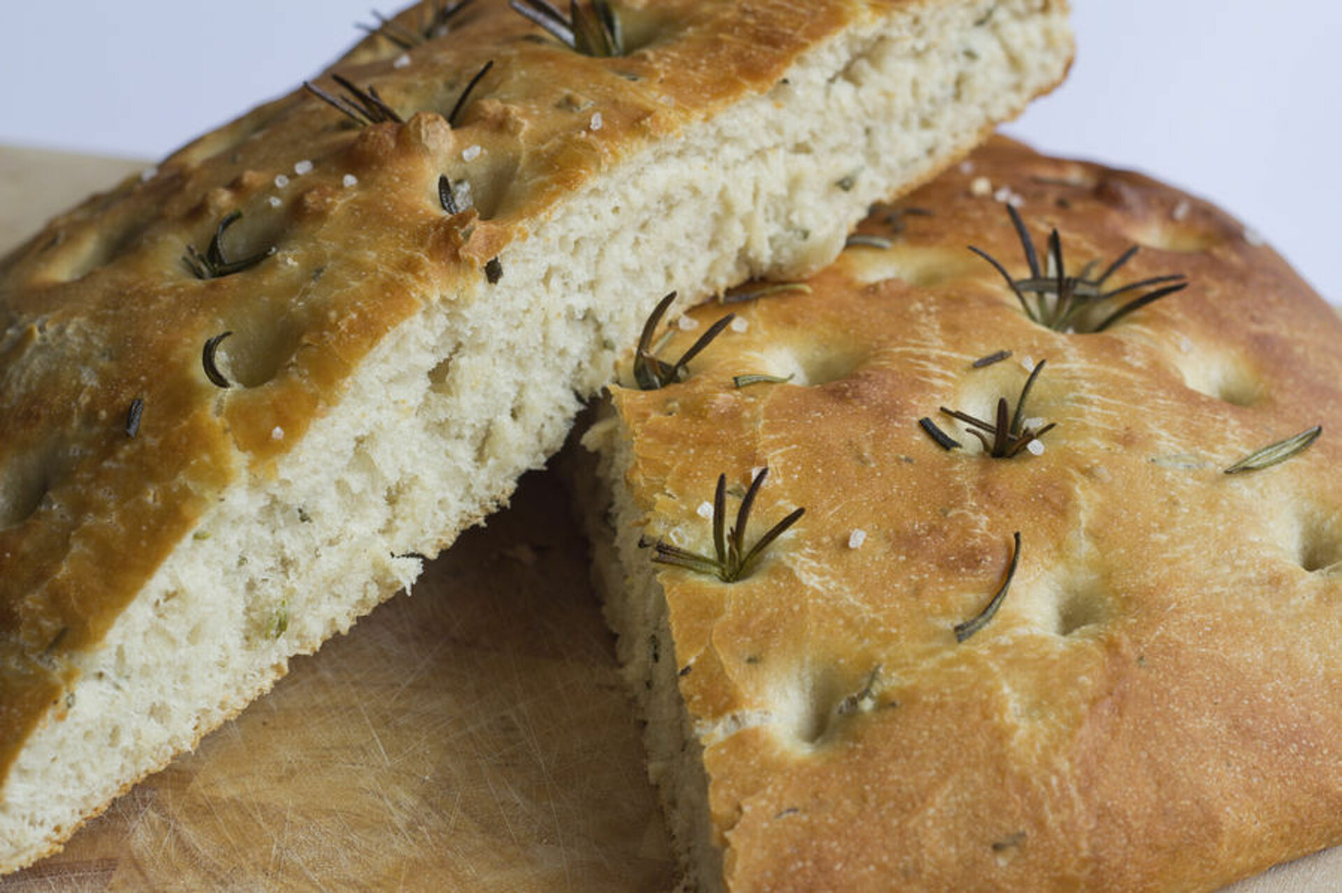 Hoe maak je focaccia (zonder kneden)? Hoe maak je focaccia (zonder kneden)?