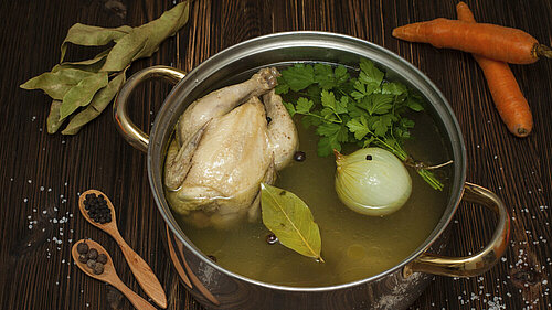 Kippenbouillon home made gezond