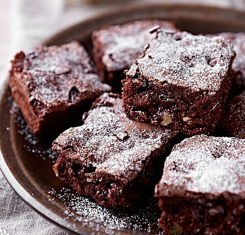No bake Dadelbrownie met sinaasappel en kokos